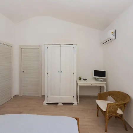 Bithia Bed & Breakfast